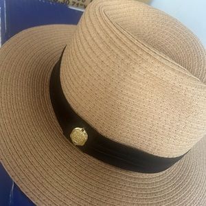 Vince Camuto hat